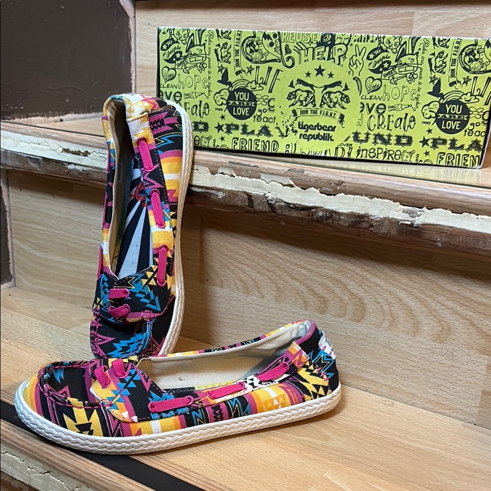 Colorful Women's Slip-On Shoes TigerBear Republic